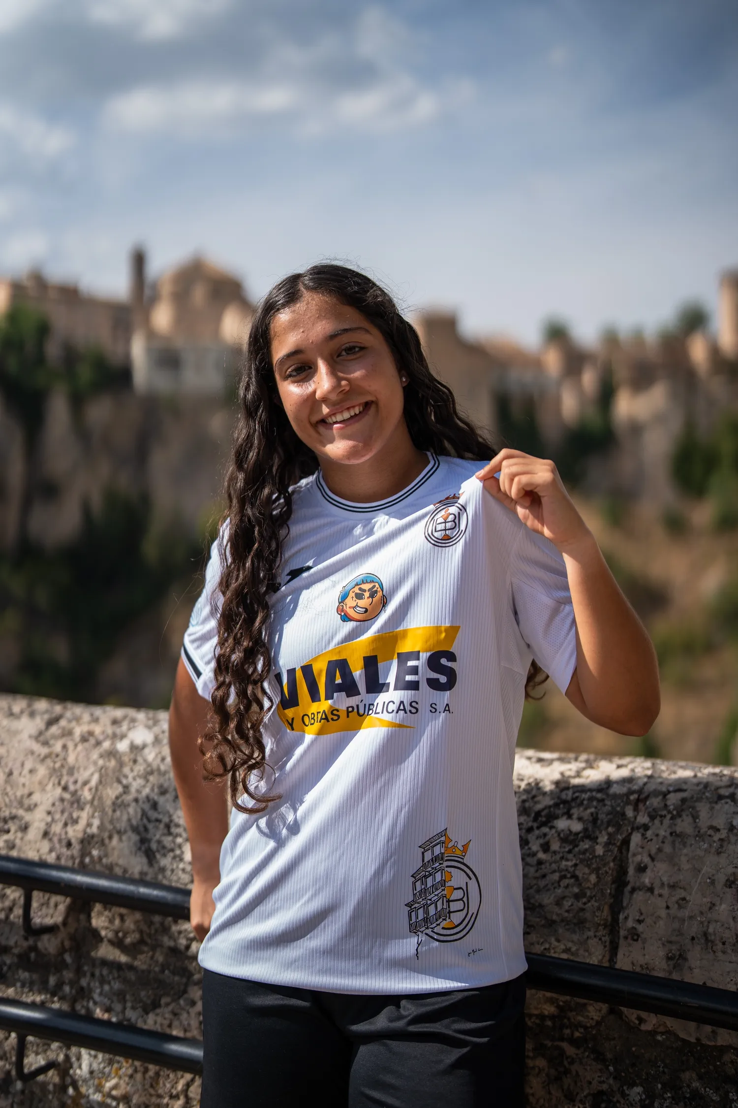 Camiseta Conquense Blanca - Vista casual mujer